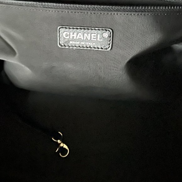 Authentic CHANEL Camera Bag - Picture 5 of 12